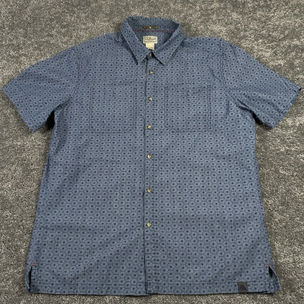 LL Bean Shirt Men's Large Blue Button Up Geometric Cotton Nylon Short‎ Sleeve
